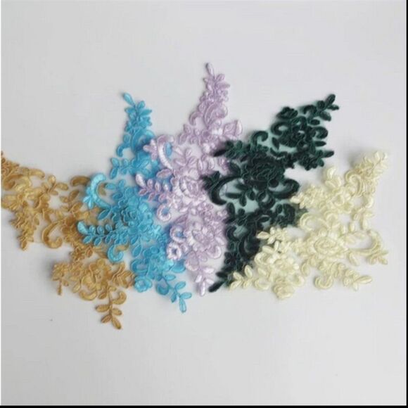 6Pcs Delicate Lace Applique - pastel violet - Picture 2 of 3